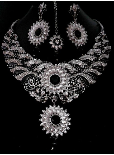 Rhodium Necklace Set